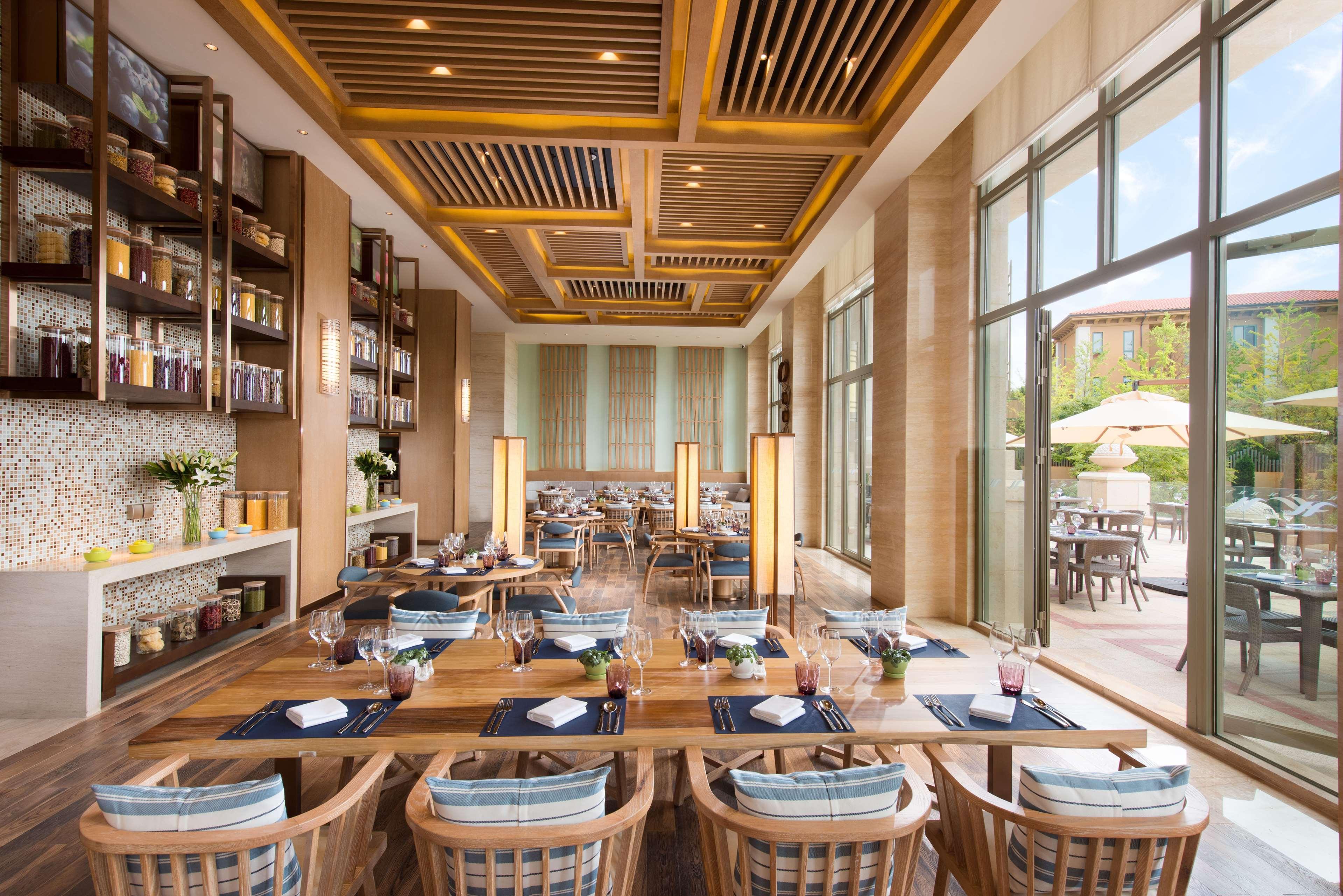 Hilton Yuxi Fuxian Lake Chengjiang  Bagian luar foto