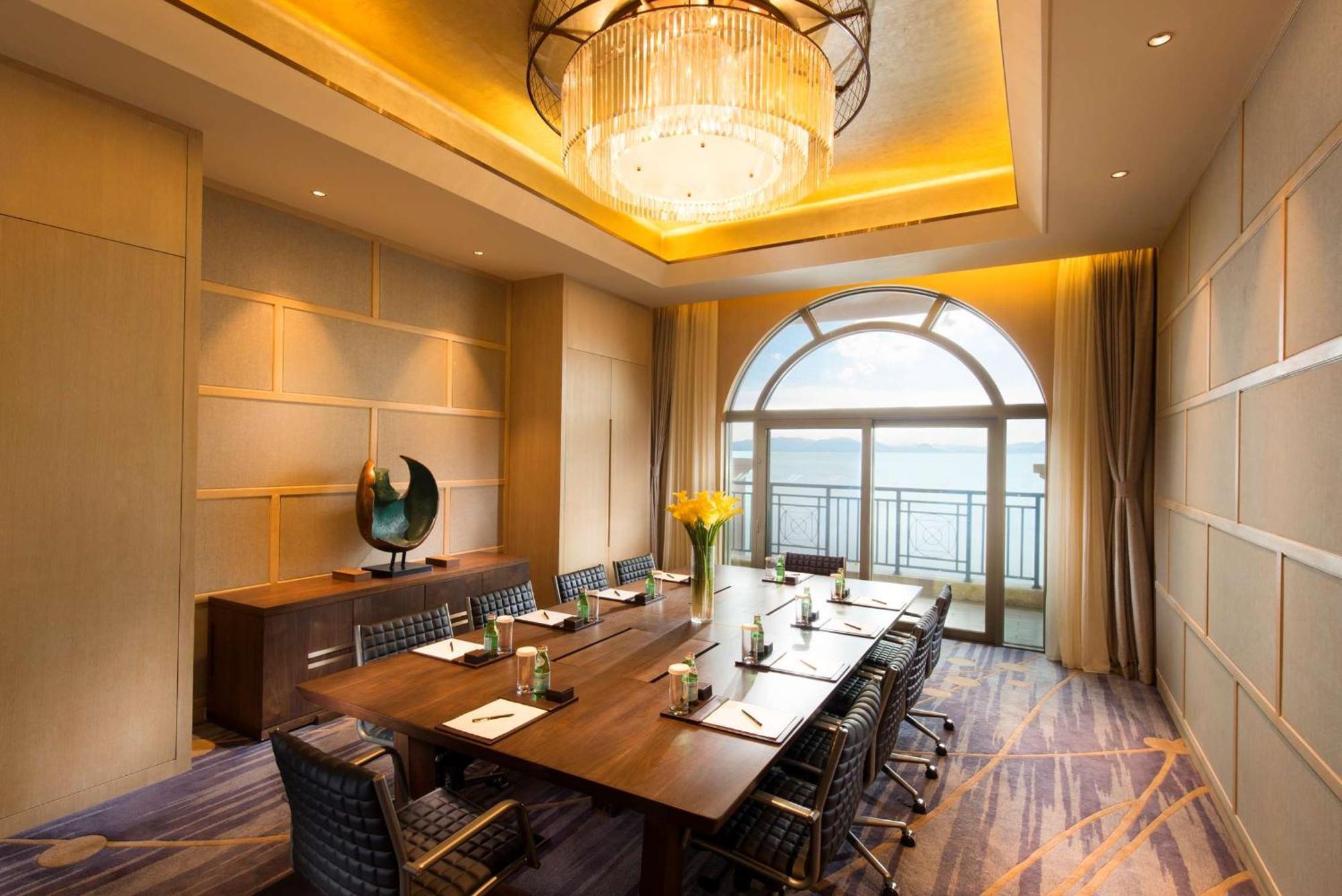 Hilton Yuxi Fuxian Lake Chengjiang  Bagian luar foto