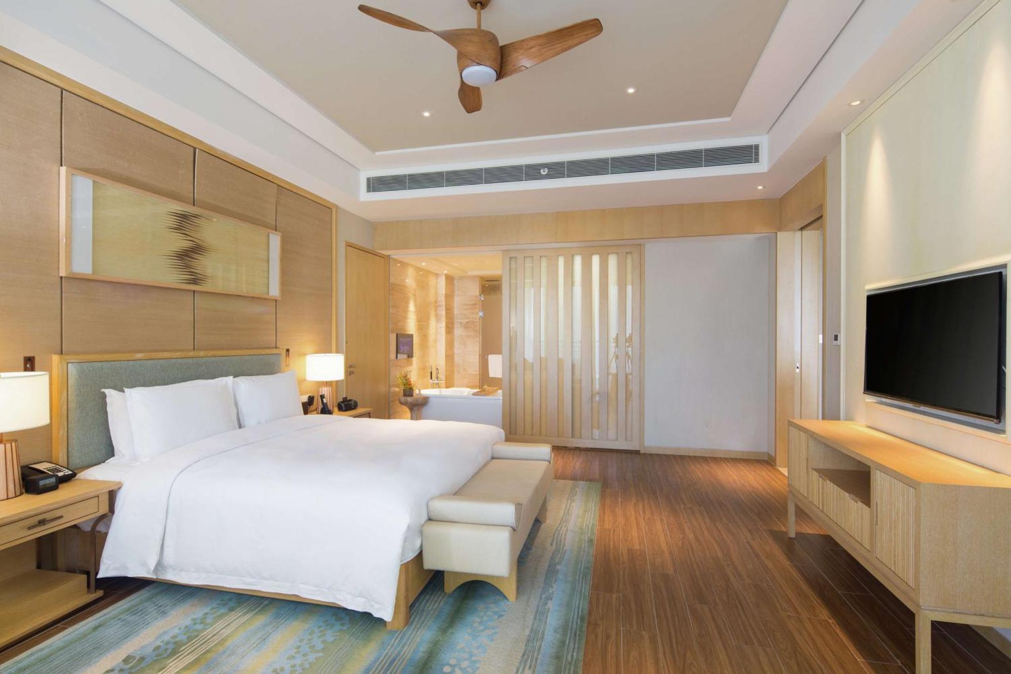 Hilton Yuxi Fuxian Lake Chengjiang  Bagian luar foto