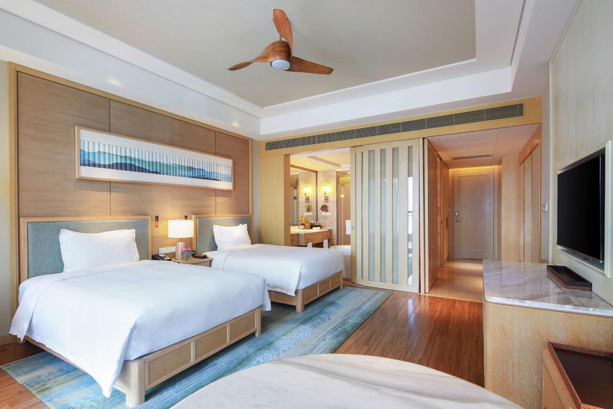 Hilton Yuxi Fuxian Lake Chengjiang  Bagian luar foto