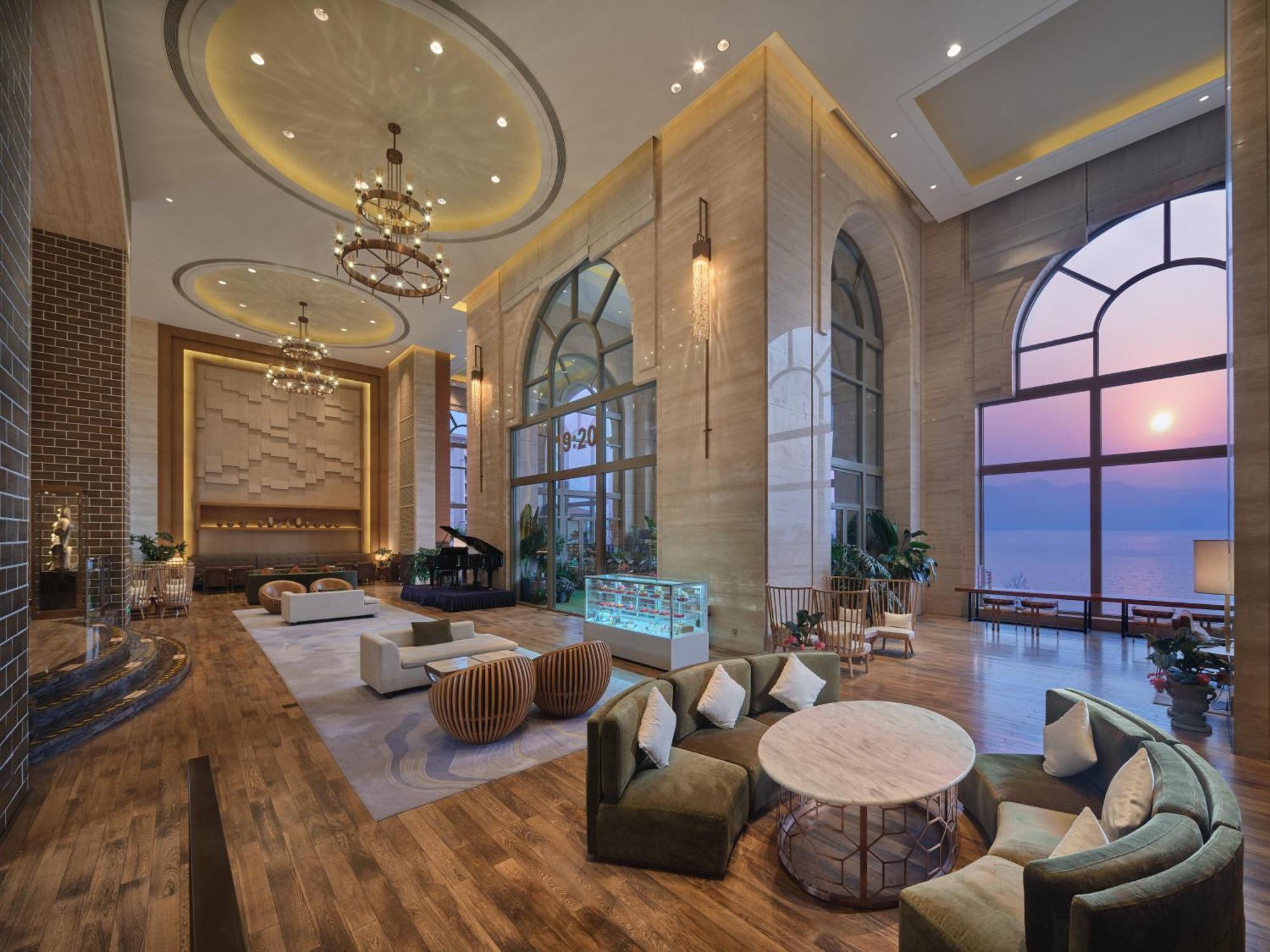 Hilton Yuxi Fuxian Lake Chengjiang  Bagian luar foto