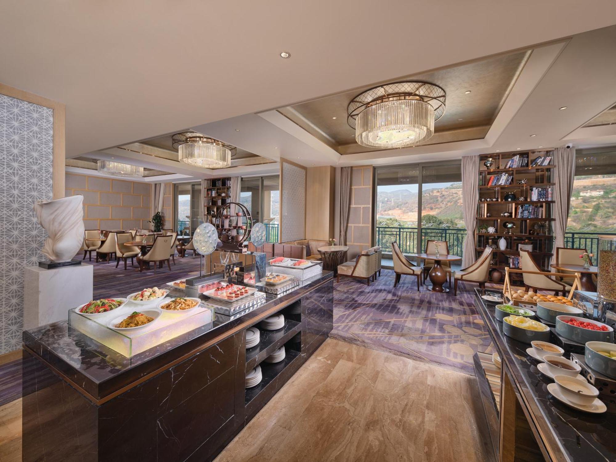 Hilton Yuxi Fuxian Lake Chengjiang  Bagian luar foto