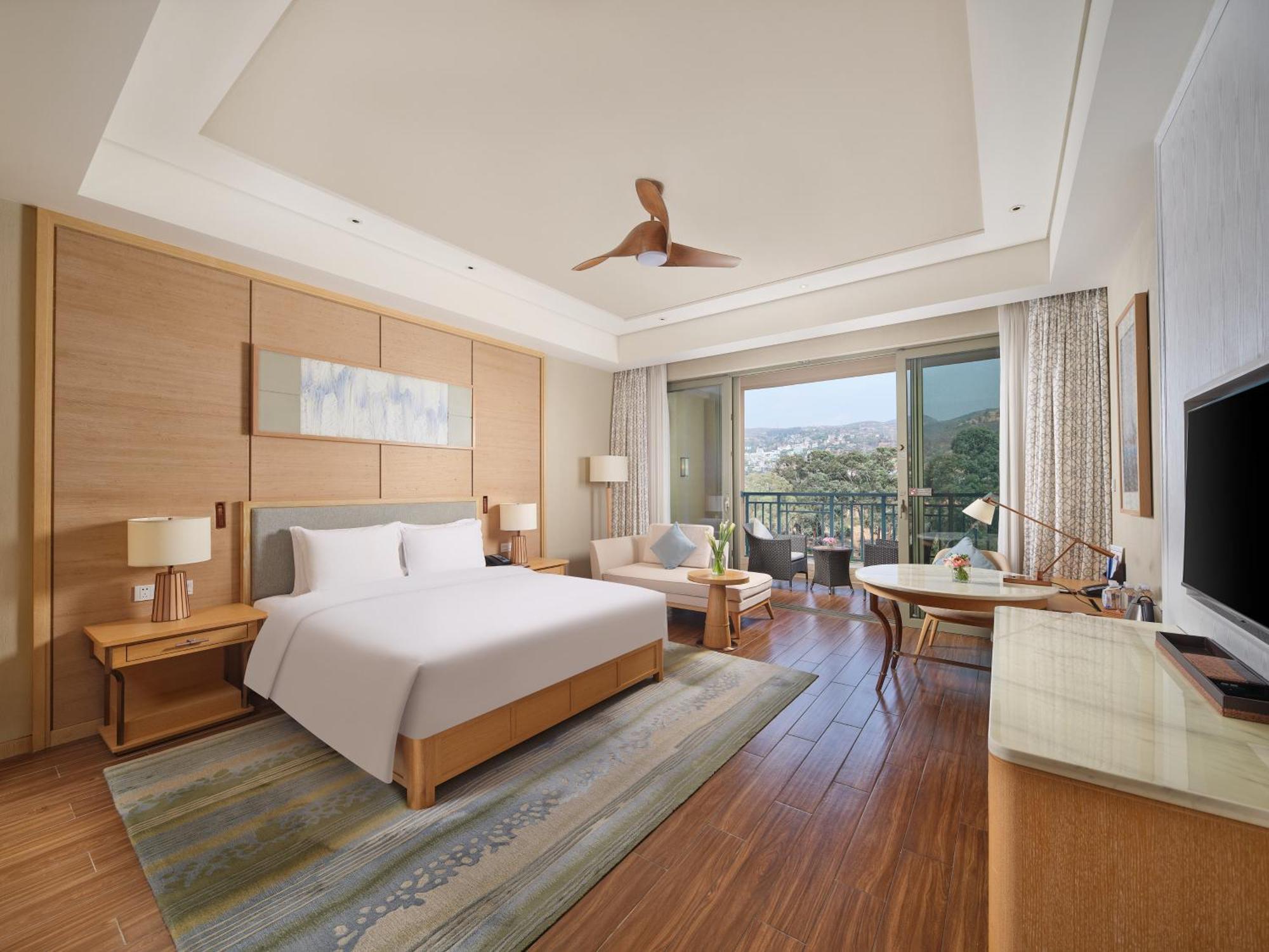 Hilton Yuxi Fuxian Lake Chengjiang  Bagian luar foto